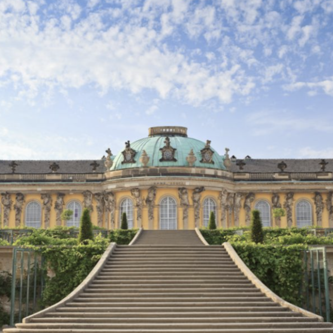 Schloss Sanssouci – denkmalgeschützter Einsatzort für Missoir in Potsdam